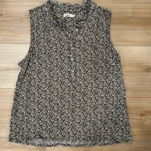 Faherty sleeveless top Medium